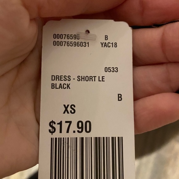 Forever21 black edgy tunic small NWT - Picture 4 of 4